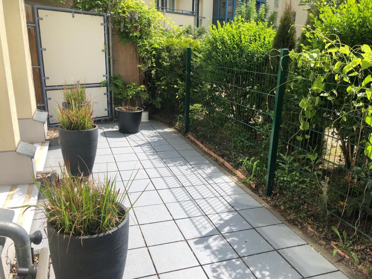 Sonnige Wohnung Im Zentrum Mit Terrasse U Tiefgarage - Netflix & Prime Лейпциг Экстерьер фото